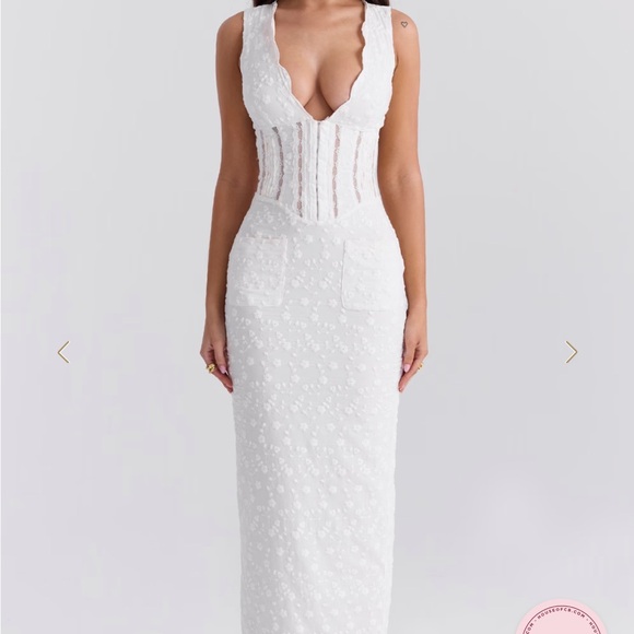 House of CB Ivory Textured Sleeveless V-Neck Maxi Dress - Picture 2 of 5